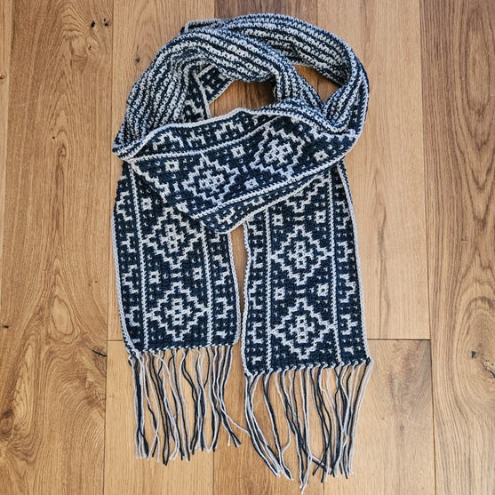 

Ancient Ruin - Szalik
9