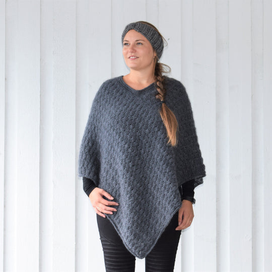 Winter Shells Poncho - Evergreen