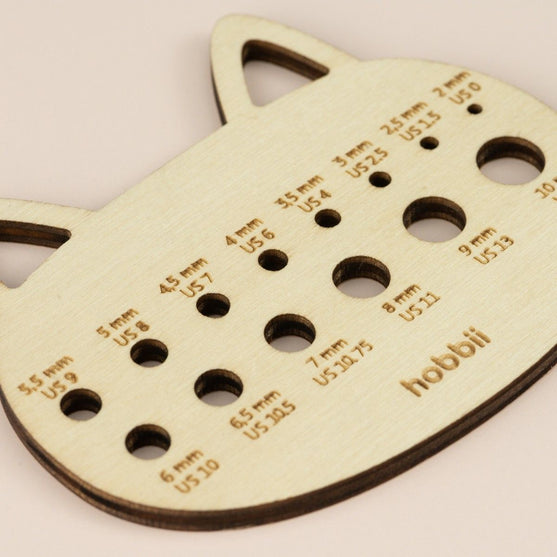 

Miernik drutów  – kot - Hobbii
2