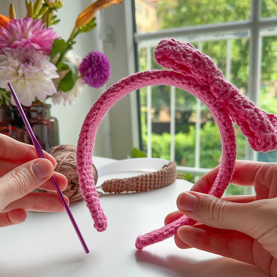 

DIY Opaska do włosów - Hobbii
5