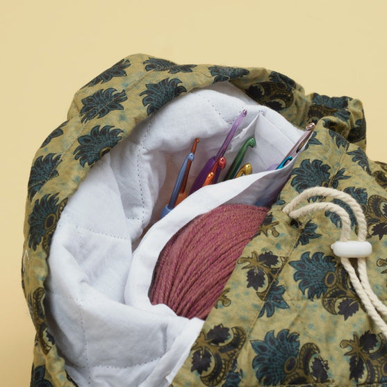 

Pikowana torba na ramię - cylinder - Hobbii
2