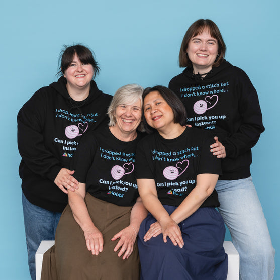 

Dropped A Stitch Hoodie - Yarniis (Edycja limitowana) - Hobbii
7