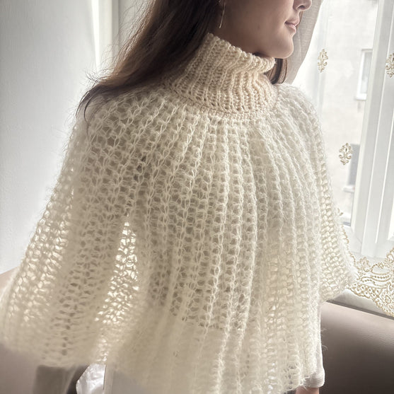 

Daphne - Pelerynka
1