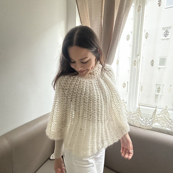 

Daphne - Pelerynka
3