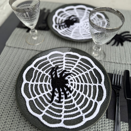 

Halloween Spider - Dekoracja na stół
3