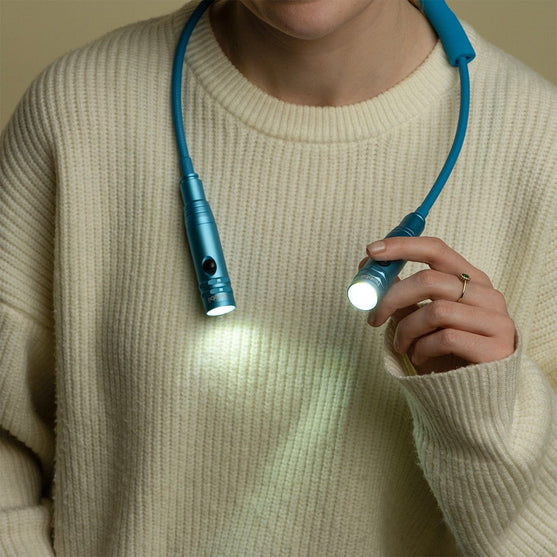 

Lampa na szyję Deluxe - Niebieski - Hobbii
8