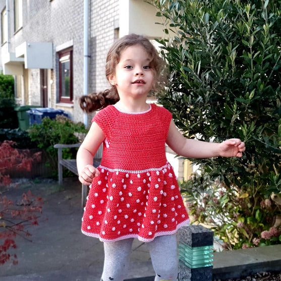 

Strawberry Sukienka
4